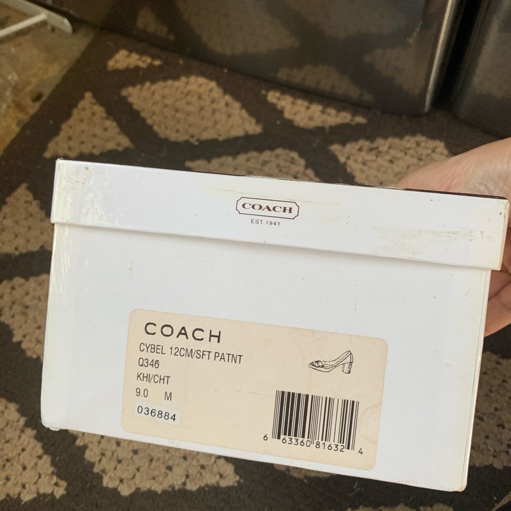 Coach women’s heels - Picture 6 of 7